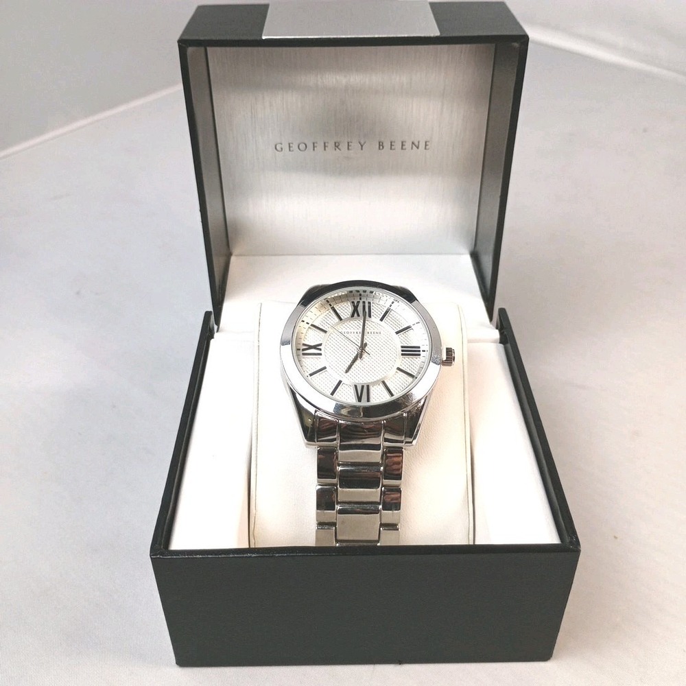 Geoffrey Beene Silver Toned Stainless Steel Men's Watch GB8071SL New In Box